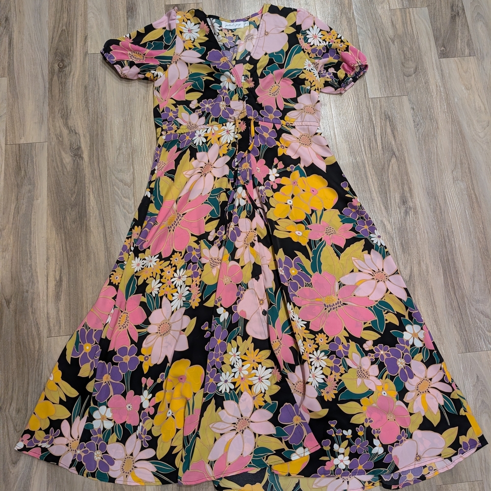 Floral Maxi Dress with Short Sleeves